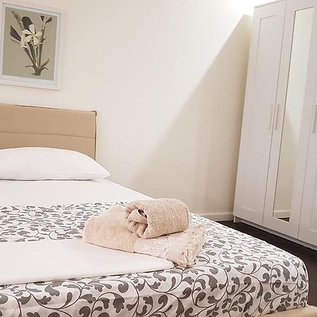 Errathens Cherry And Berry Apartments - Athens Center ภายนอก รูปภาพ