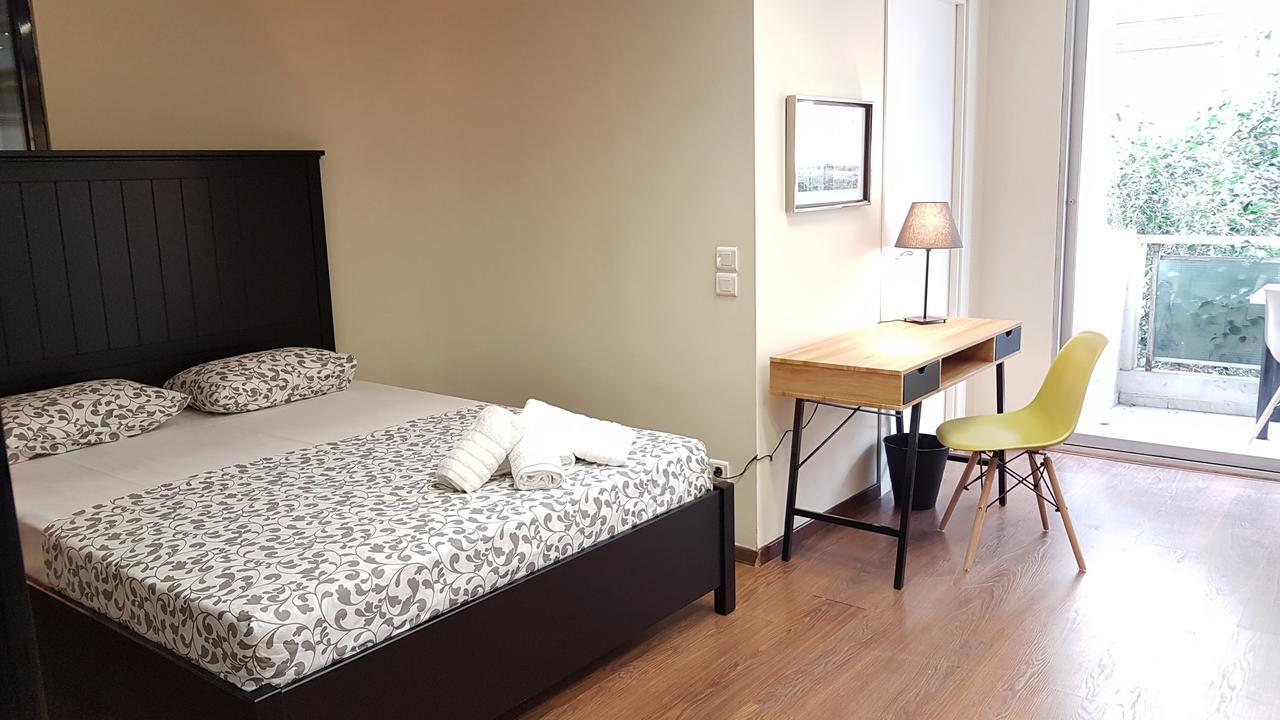 Errathens Cherry And Berry Apartments - Athens Center ภายนอก รูปภาพ