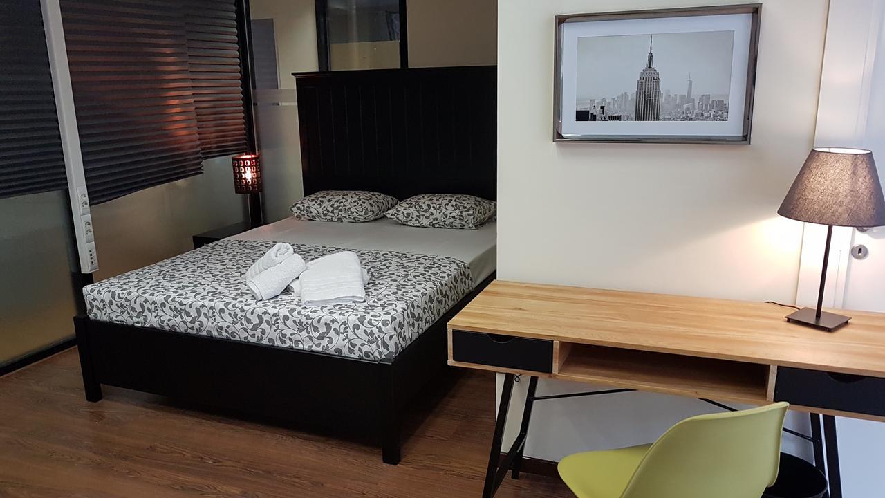 Errathens Cherry And Berry Apartments - Athens Center ภายนอก รูปภาพ