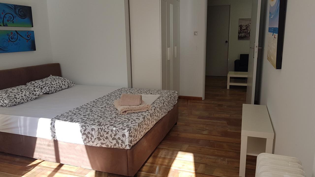 Errathens Cherry And Berry Apartments - Athens Center ภายนอก รูปภาพ