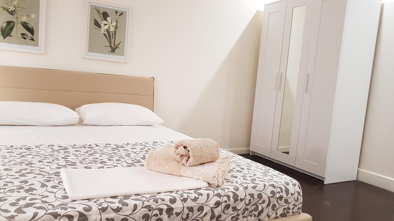 Errathens Cherry And Berry Apartments - Athens Center ภายนอก รูปภาพ
