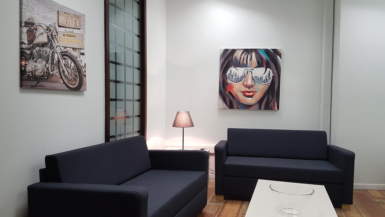 Errathens Cherry And Berry Apartments - Athens Center ภายนอก รูปภาพ