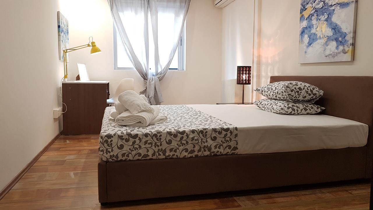 Errathens Cherry And Berry Apartments - Athens Center ภายนอก รูปภาพ